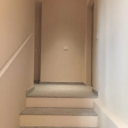 Apartment Elegance Family Como