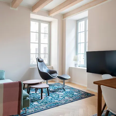 Apartment Elegance Family Como