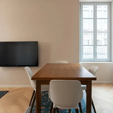 Elegance Family Apartment