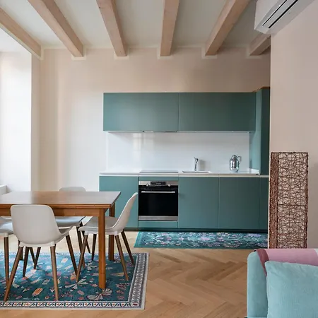 Apartment Elegance Family Como