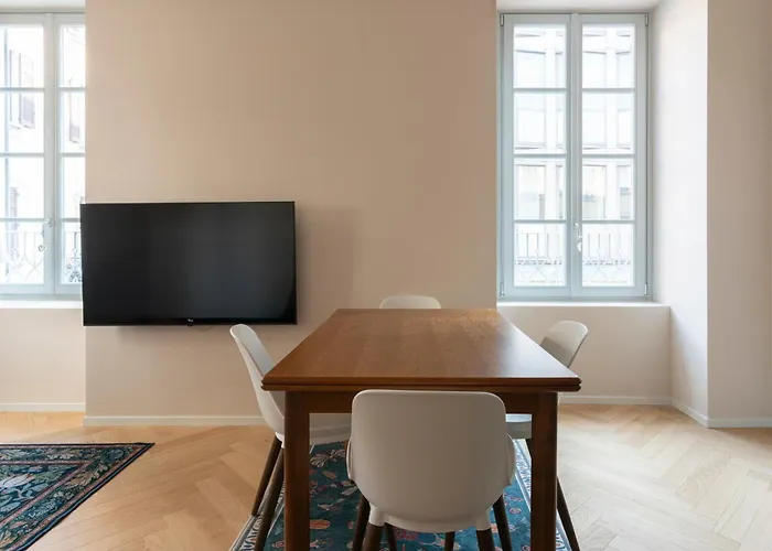 Elegance Family 公寓